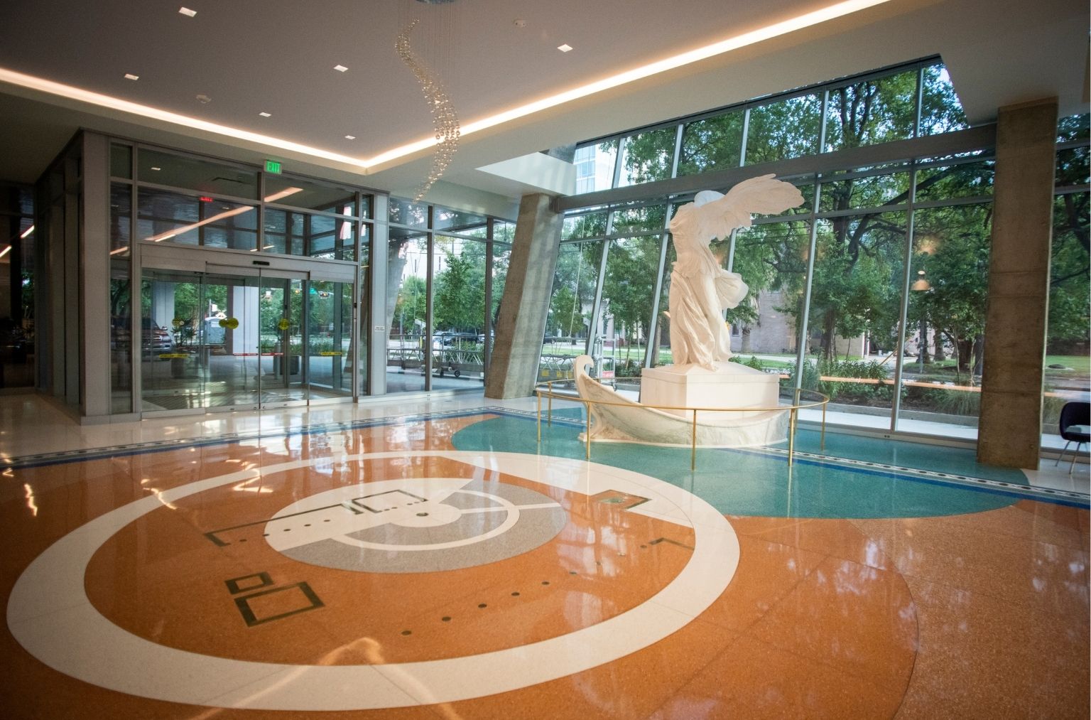 Museo Houston - Lobby Entrance